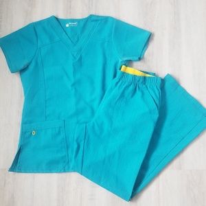 WonderWink 4 Way Stretch Scrubs (top S bot Lg)